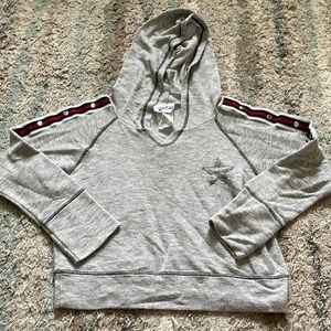 Random hearts lightweight cropped hoodie